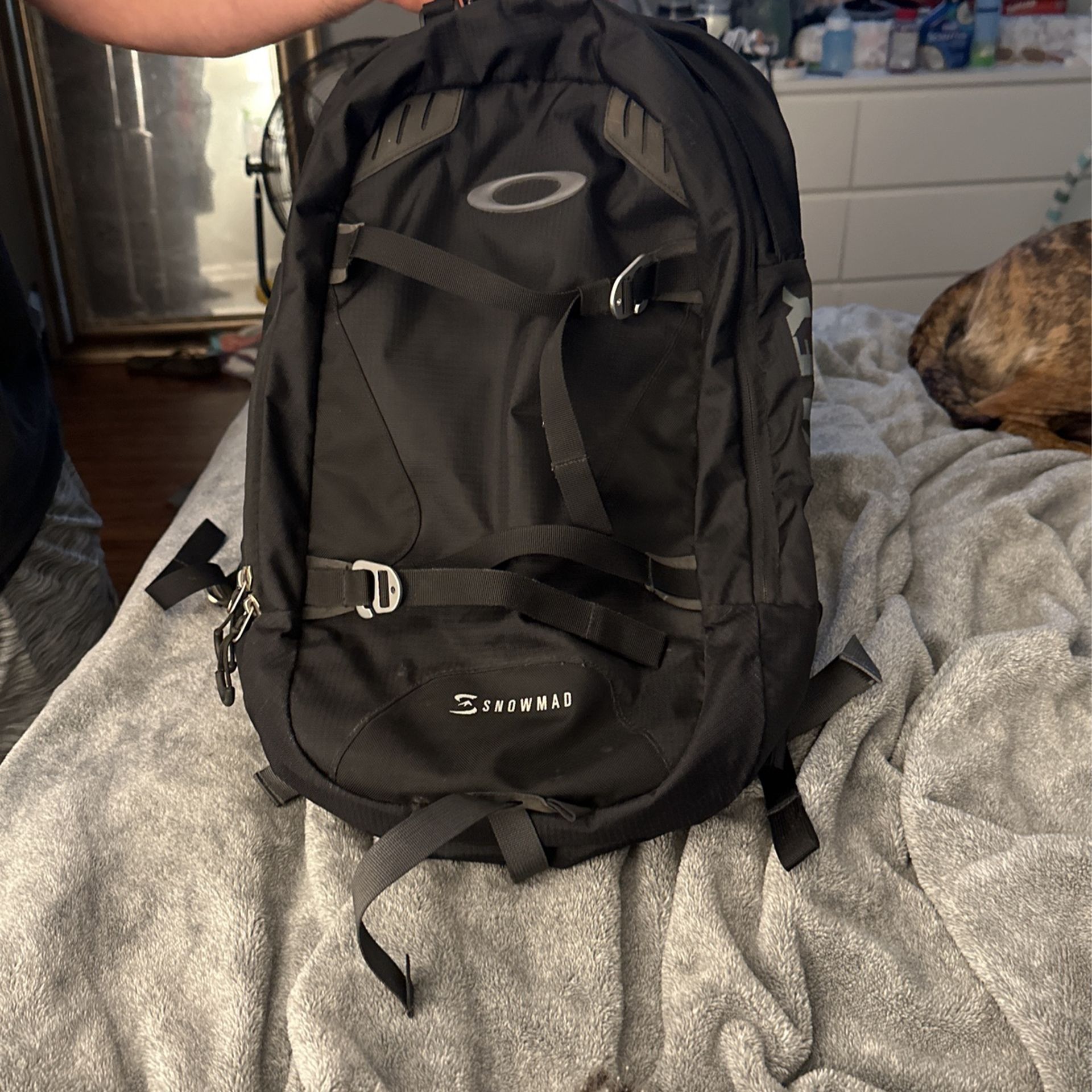 Oakley snowmad backpack sale