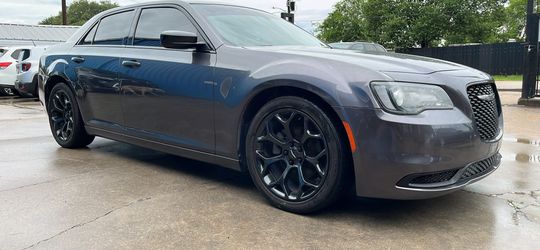 2019 Chrysler 300
