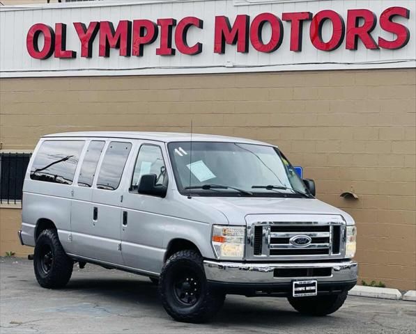 2011 Ford E-350 Super Duty