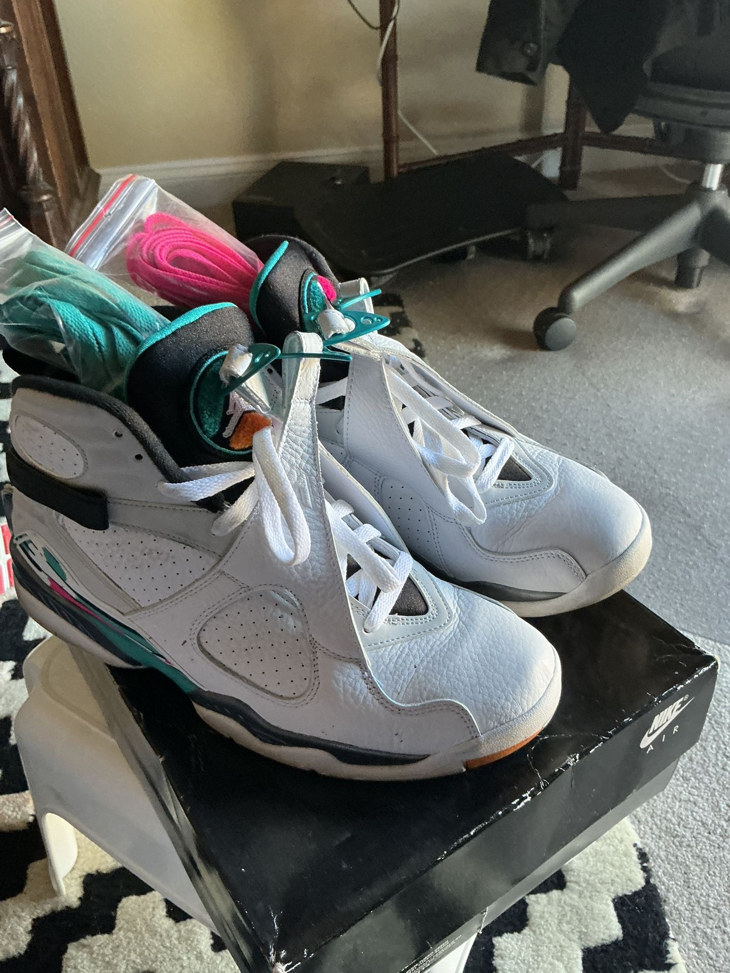 Air Jordan 8 Retro South Beach