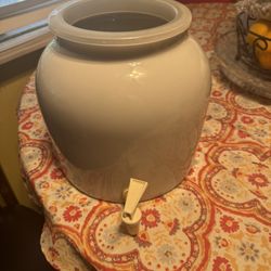 Porcelain Water Dispenser 
