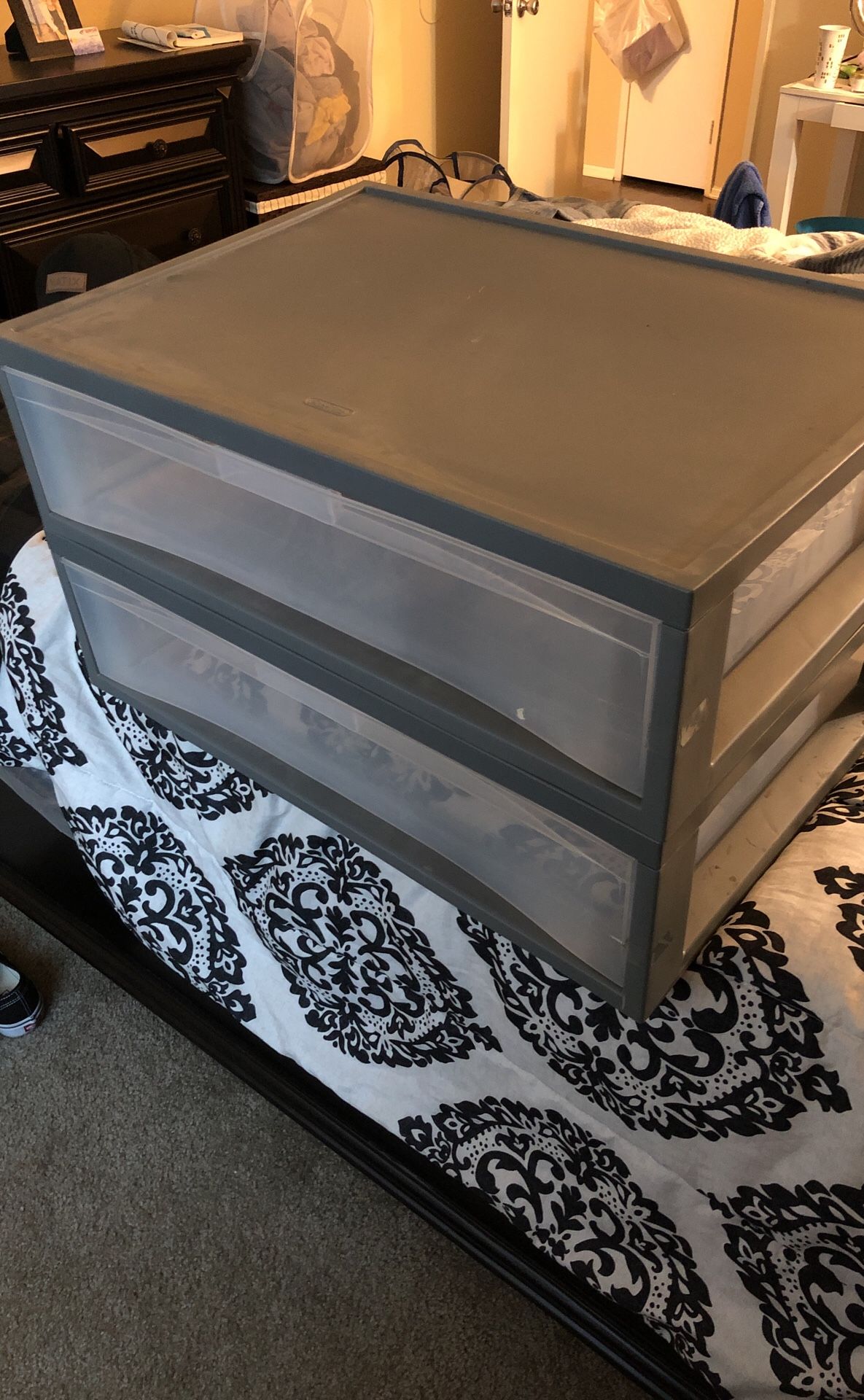 Sterilite drawer/container