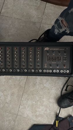 xr 6000 mixer amp, fully functional basically brand new it was just sitting in the shed so it’s a little dusty