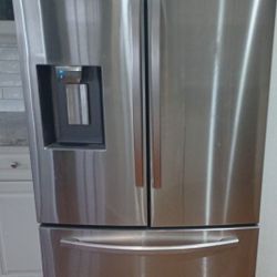 Samsung Stainless Steel Refrigerator 
