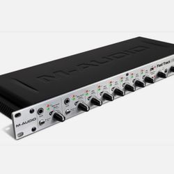 The M-Audio Fast Track Ultra 8R is a USB interface