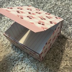 Bow/Cherry Box 