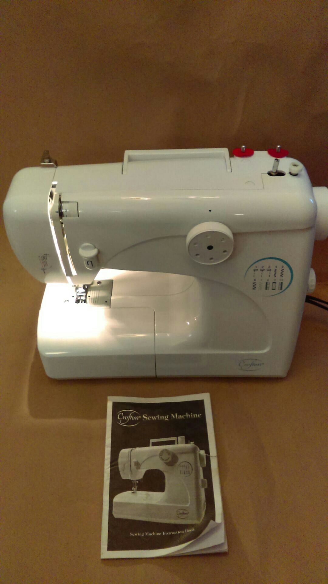 Sewing Machine Crofton Model 3032 for Sale in Reston, VA