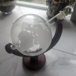 Globe Decanter