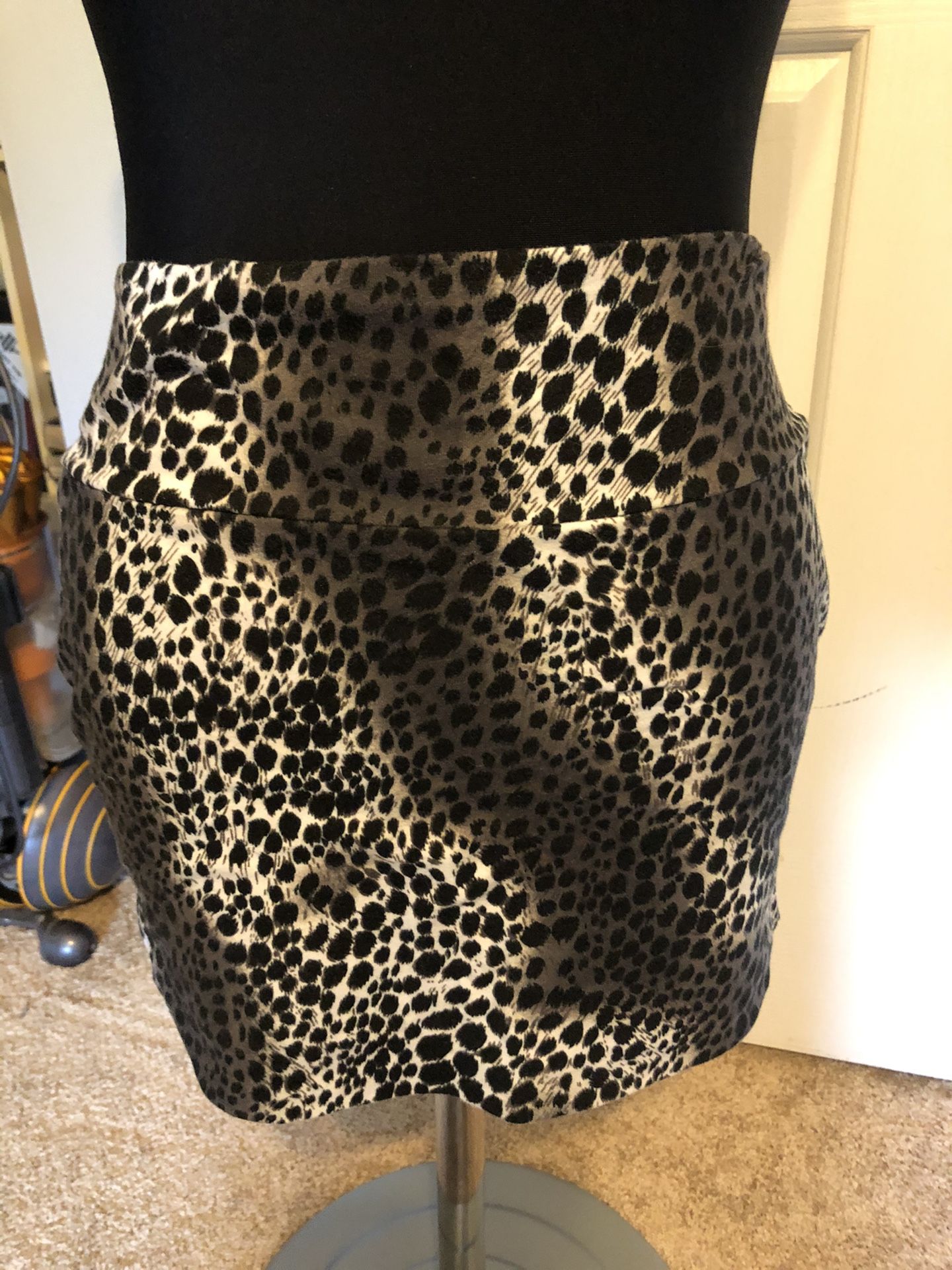 Skirt size large