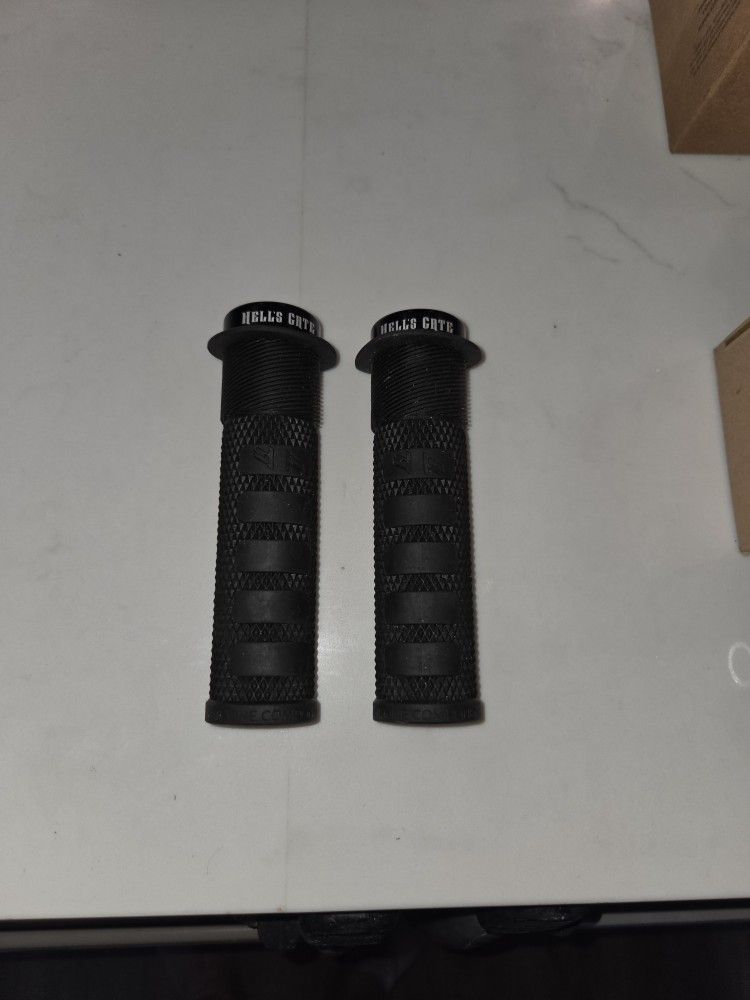Trail One Hells Gate Grips