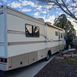 1998 FLEETWOOD BOUNDER