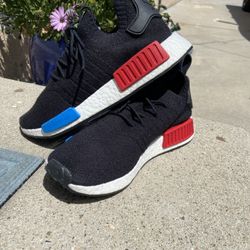Adidas Shoes - *** Size 8 ***