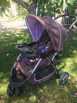 Baby trend stroller model 2024 reclines down for naps normal used wear $25 south La 90043