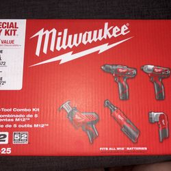 Milwaukee M12 Bundle 