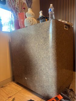 Reception desk with wheels