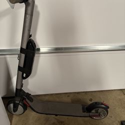 Electric scooter