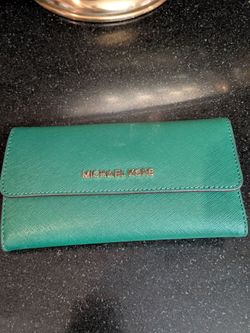 Michael kors wallet new