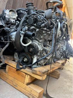 2019 Jeep Grand Cherokee 3.6 engine part