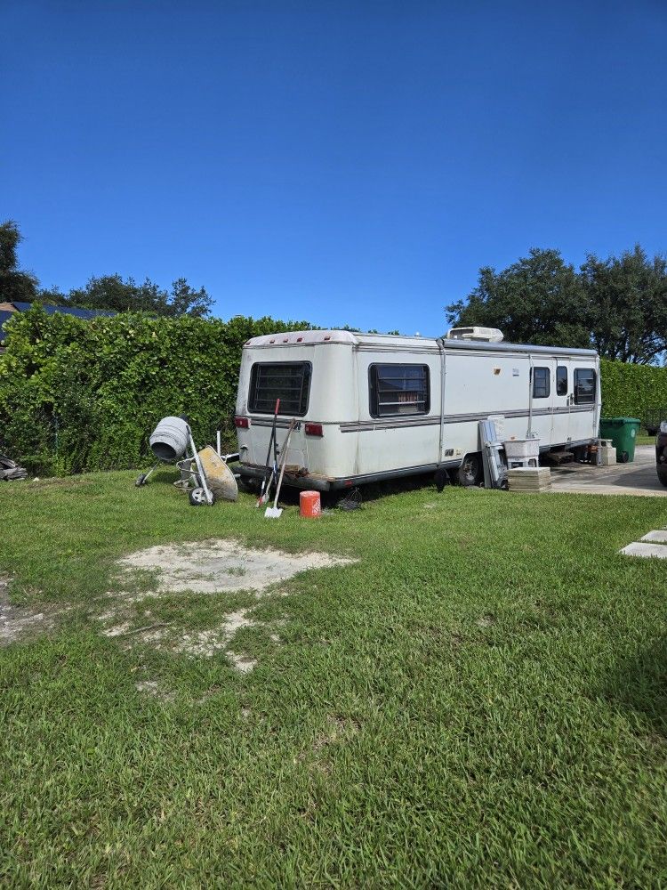 1986 Airstream Argosy