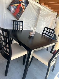Mesa 4 sillas