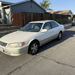 2001 Camry LE