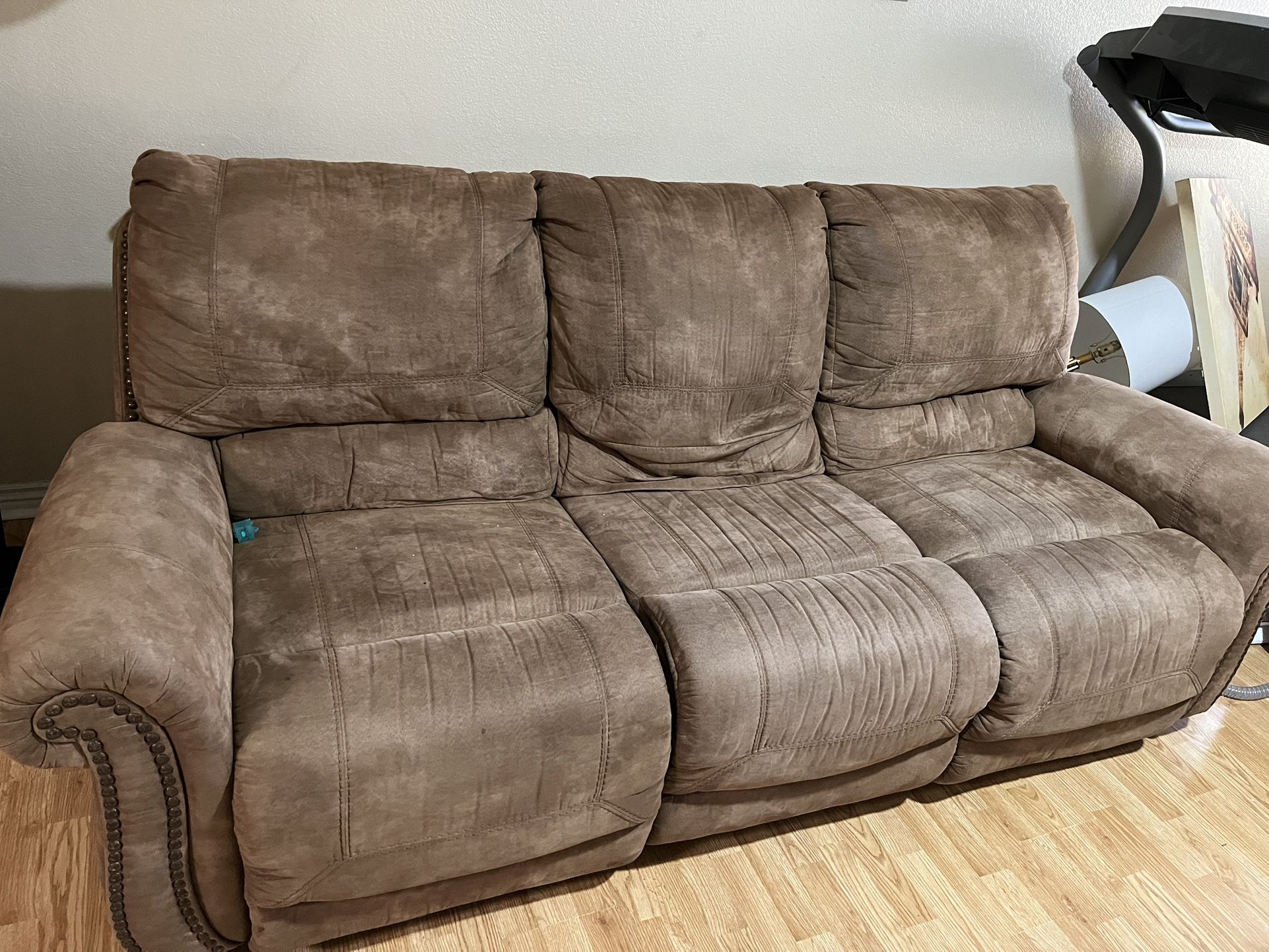 Recliner Couches 