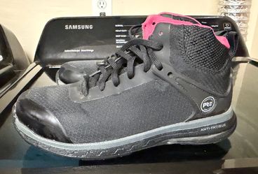 Women’s composite toe shoes