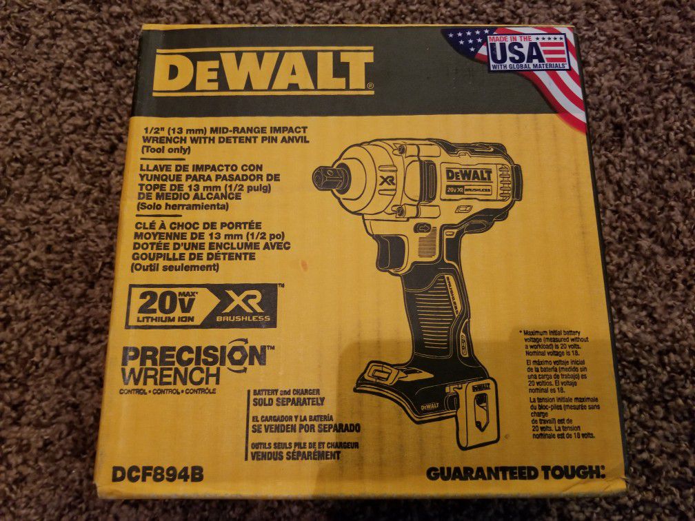 DEWALT XR 20-Volt Max 1/2-in Mid-Range Brushless Cordless Impact Wrench With Detent Pin Anvil