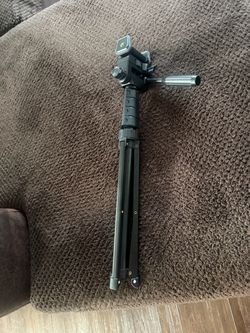 Camera Tripod with Pan Head