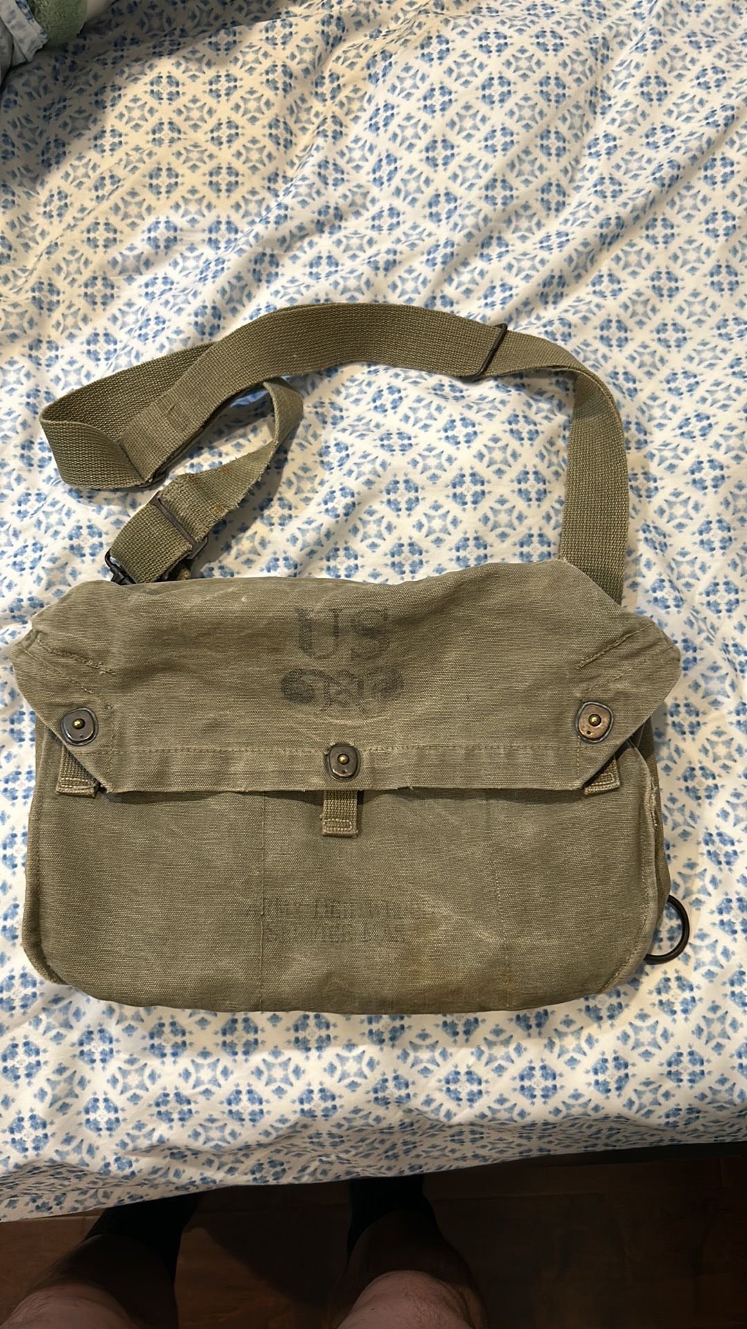 Vintage US Army Green Lightweight Service Mask Bag