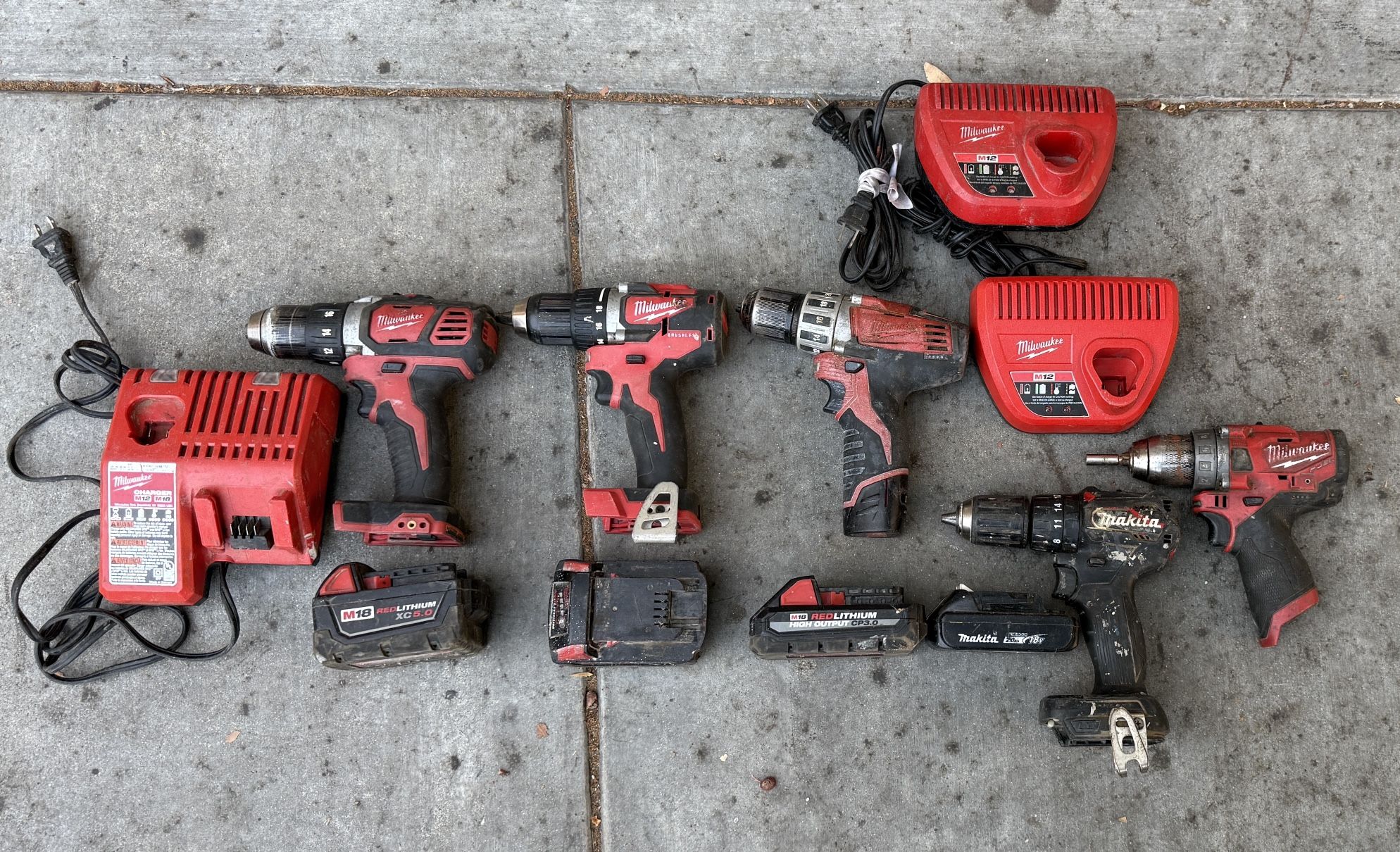 Milwaukee Makita Tool Lot – Drills, Chargers, Batteries