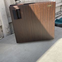 Mini Fridge
