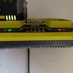 Ryobi One Dual Port Charger And 18v Lithium 4ah Battery  