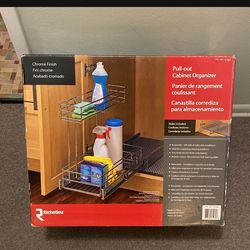 Richelieu Chrome Finish Pull-Out Cabinet Organizer