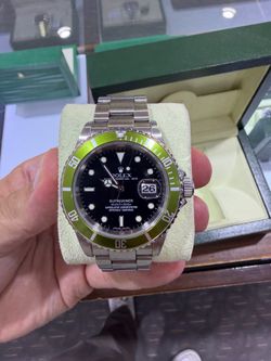 Rolex Submariner aftermarket green bezel