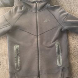 Nike Tech Fleece “black”