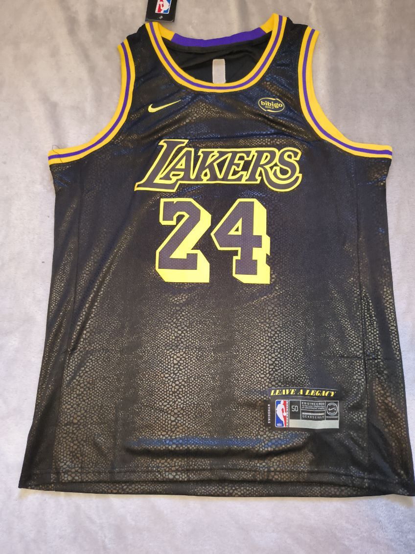 Kobe Bryant Los Angeles Lakers Jersey Size L