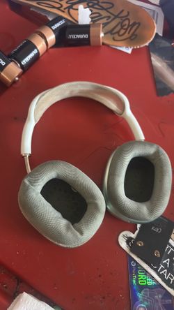 Apple head phone