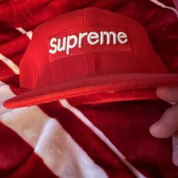 Supreme Hat 