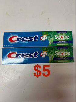 Crest + Scope Toothpaste Set