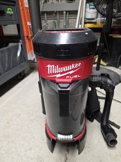 Milwaukee Vacuum Backpack (Tool Only)