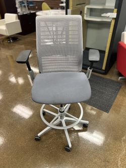 STEELCASE THINK STOOL - GREY FABRIC SEAT/GREY MESH BACK