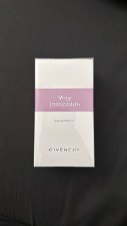 Givenchy Very Irrésistible