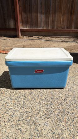 Coleman Hard Cooler Blue