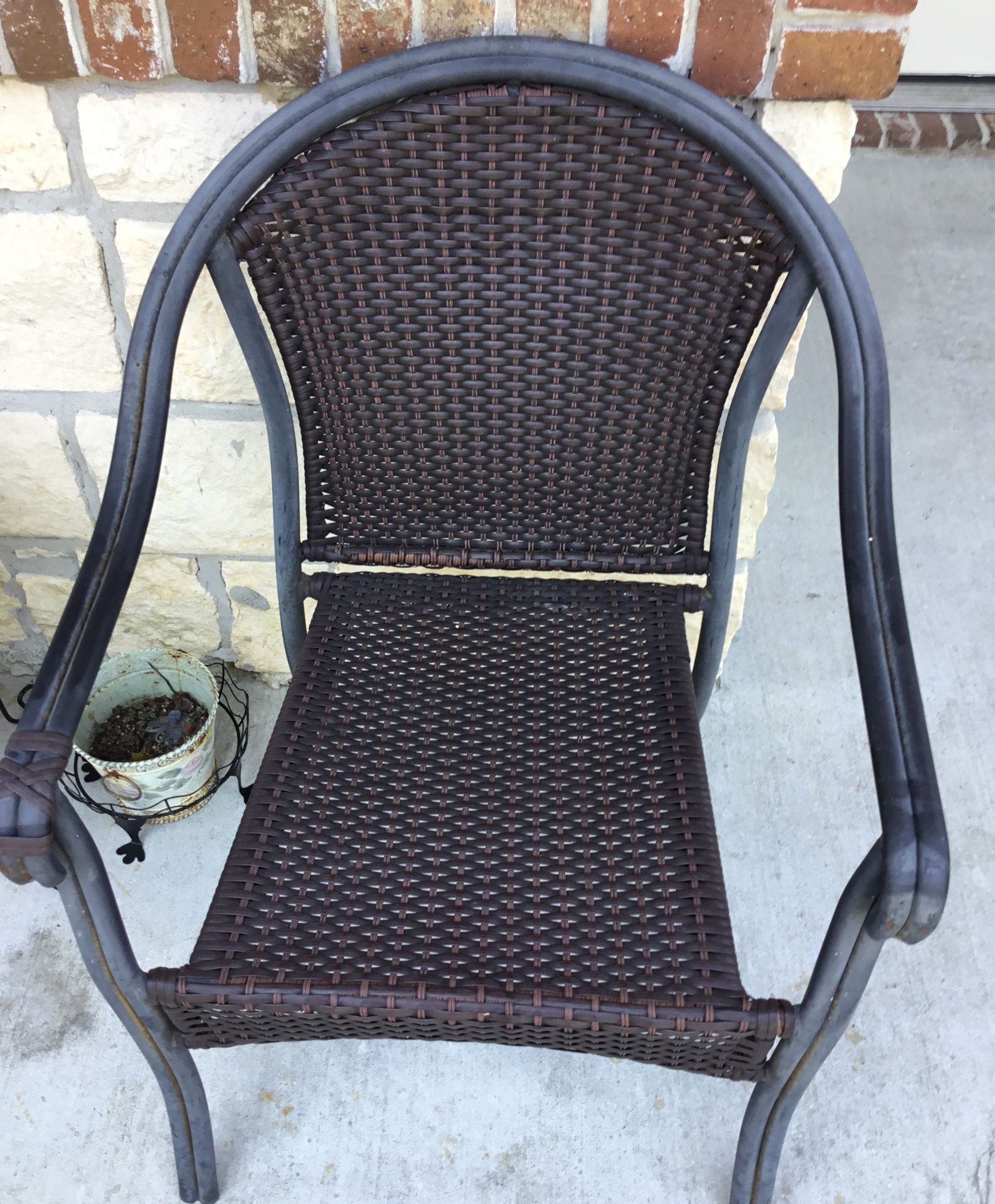 SET OF [2] OUTDOOR PATIO USED RATTAN WOVEN CHAIRS...SELLING AS A SET...CONDITION IS GOOD/STURDY ...30.00 FOR THE SET??