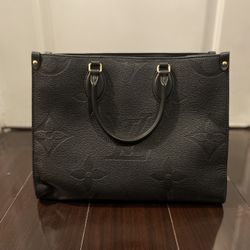 Louis Vuitton Purse