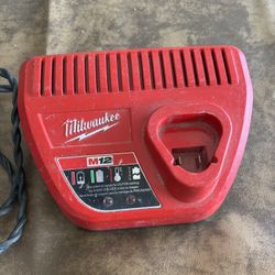 Milwaukee, M12 Charger