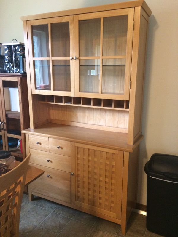 Kitchen table/china hutch/storage hutch set for Sale in ...