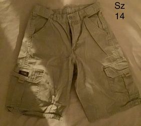Boys wrangler shorts size 14