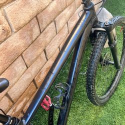 2021 Specialized Rock Hopper Comp Medium Frame
